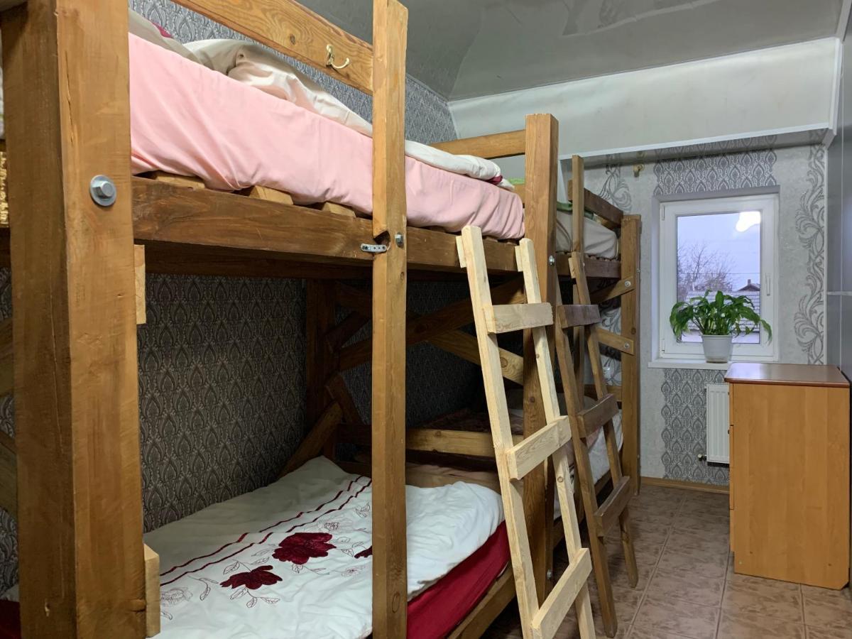 Хостел Благо Khmelʼnytsʼkyy Quarto foto
